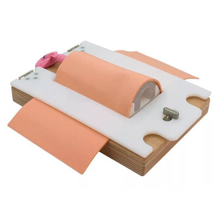 Cricothyrotomy and Tracheostomy Trainer „Frankfurt“ Cricothyrotomy and Tracheostomy Trainer „Frankfurt“