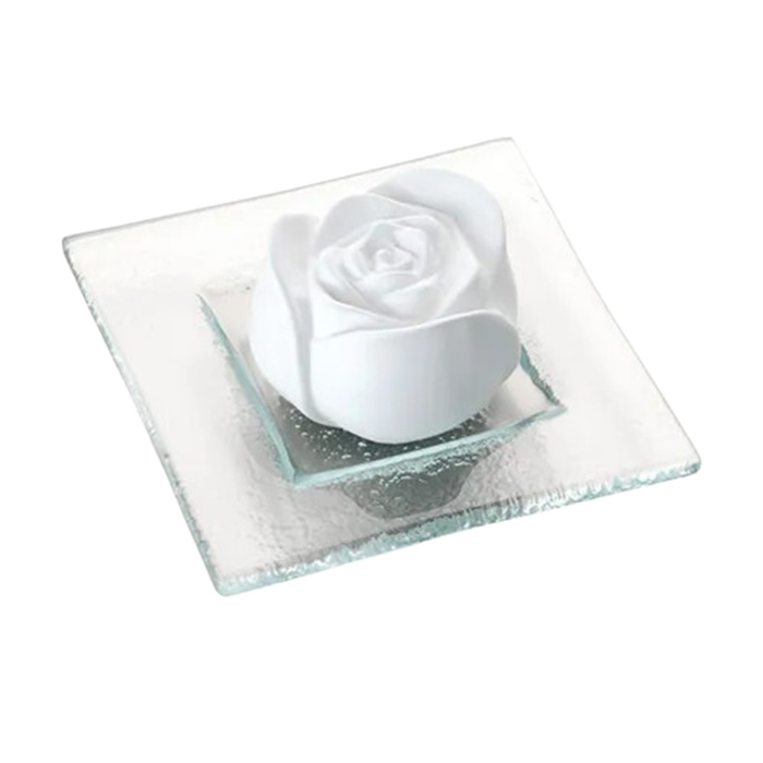 Fleur de rose + assiette en verre transparente Fleur de rose + assiette en verre transparente
